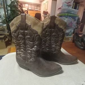 Cowboy boots